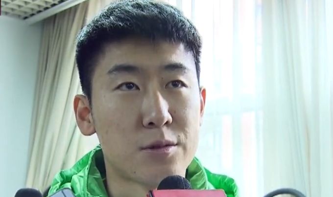yuk阿姨满脸都是